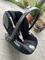 2 Autositze CYBEX Cloud Z und CYBEX Sirona mit Base