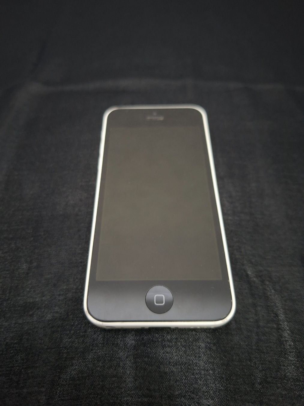 Apple Handys / Smartphones: iPhone 5c weiss DEFEKT ab 1.- – Defekt aus Herzogenbuchsee von Josh-58 1