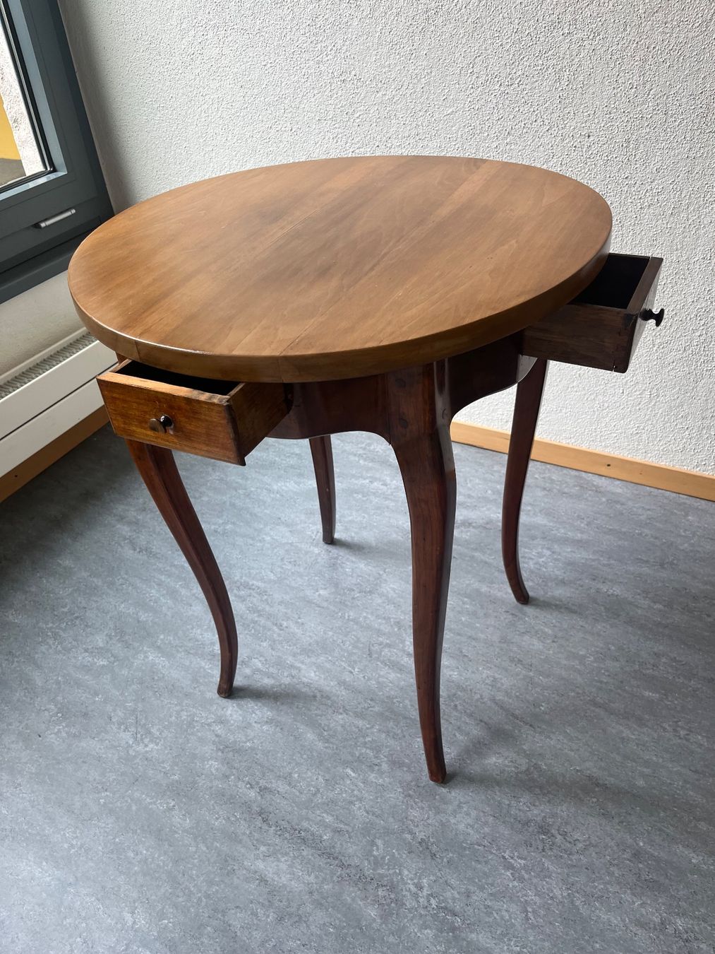 Tische: Ancienne table ronde – Gebraucht aus lausanne von esploras 2