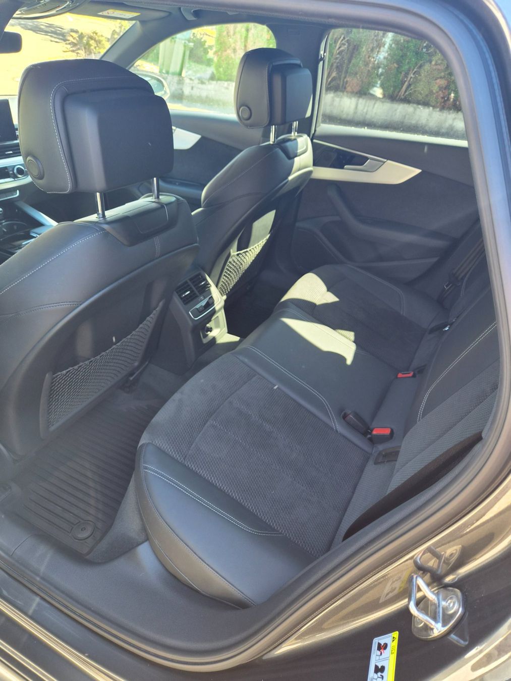 Audi Autos: AUDI A4 AV 40 TDI qu. – Gebraucht aus Aettenschwil von bteam 6