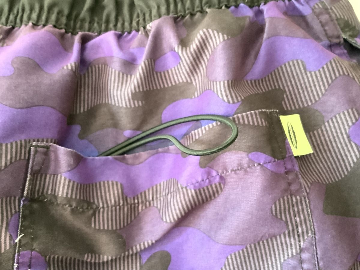 Costumi da bagno: Badehose Crivit Tarnmuster Lila Grösse 158/164 – Usato da Wallisellen venduto da ASZT 9