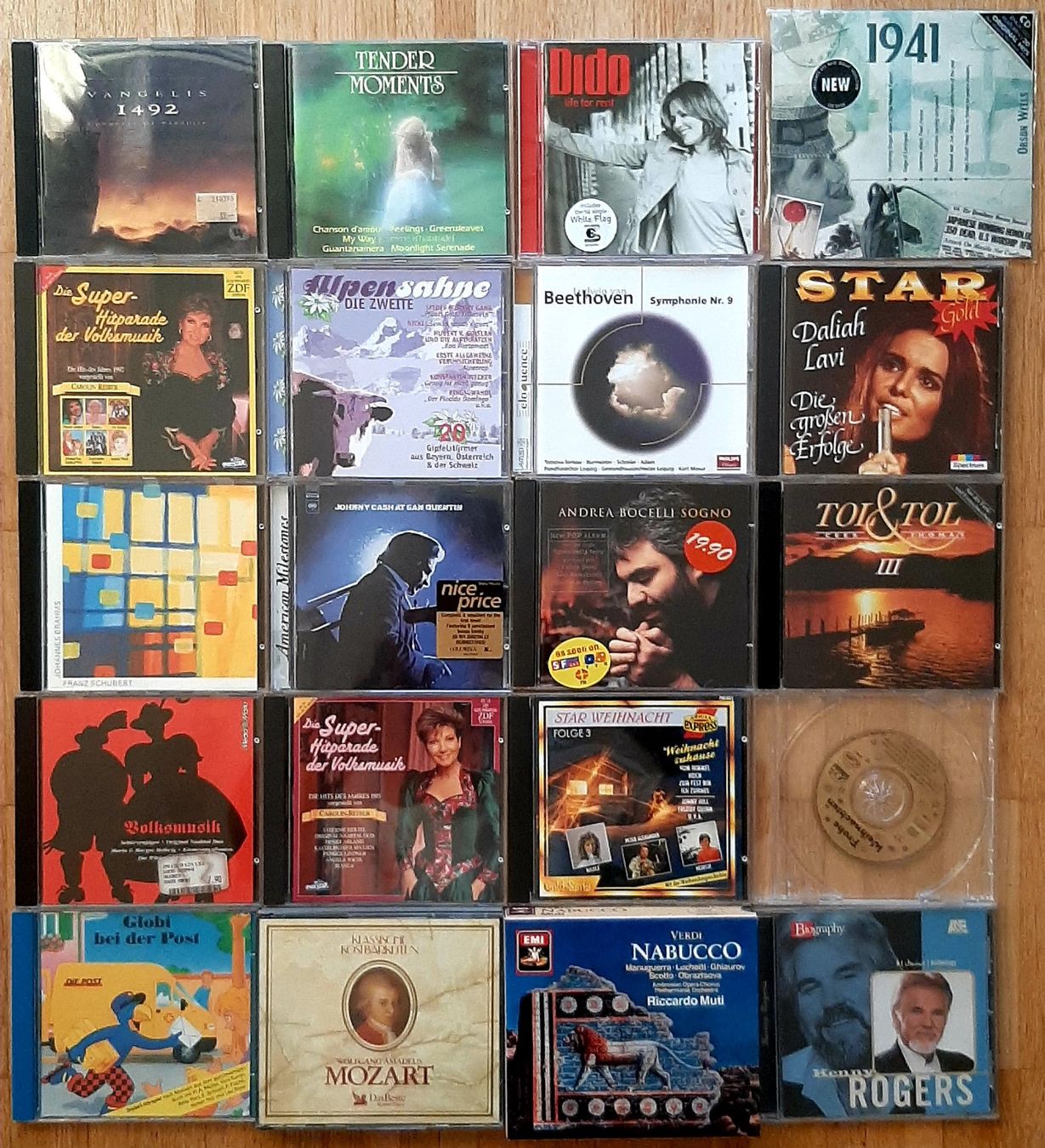 CD: Diverse CD Sammlung: Pop, Klassik, Schlager - Jetzt stöbern! – Usato da kloten venduto da Docsgirl 5