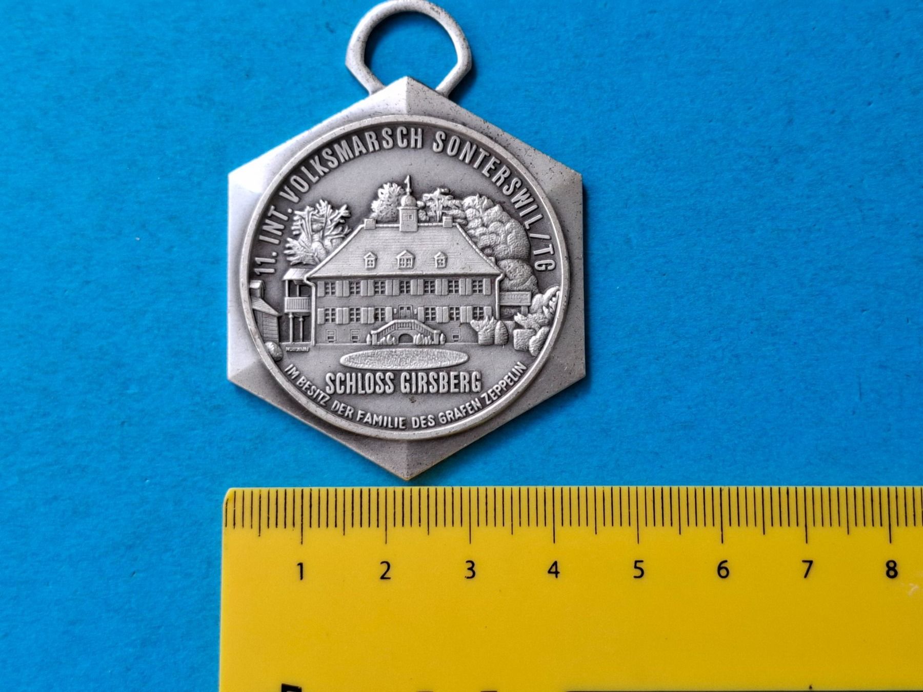Medaglie: Schloss Girsberg (N768) – Usato da Schwanden GL venduto da Suvorov 1