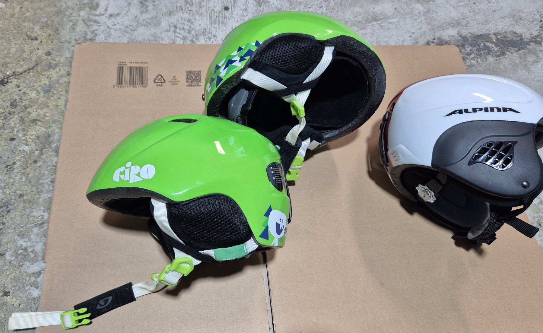 Casques: Kinder Skihelm, Alpina, Giro – D'occasion à Trachslau par idlon 2