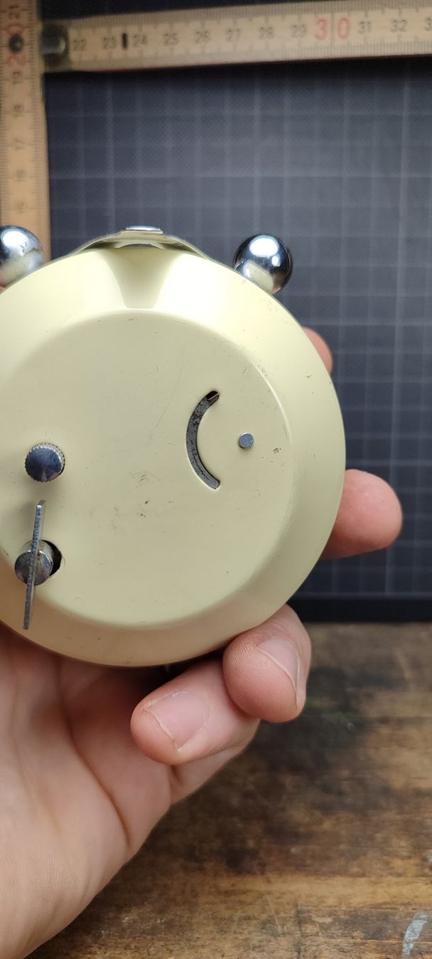 Sveglie: Wunderschöner alter Wecker Nr84 Made in China – Usato da Gelterkinden venduto da MYSTOREFORYOU4460 7