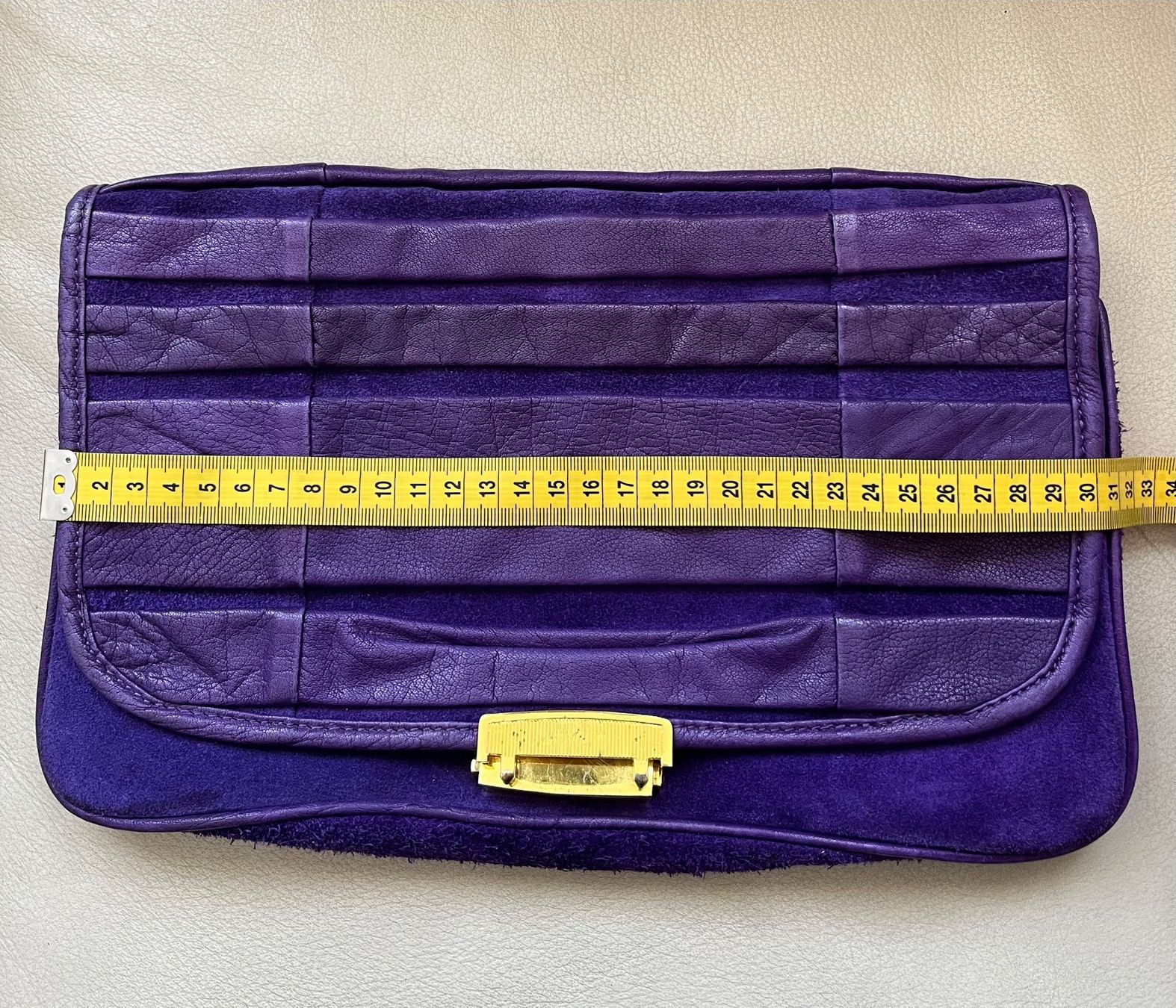 Topshop Borse: Top shop clutch in suede 💜 – Usato da Chêne-Bougeries venduto da Seetooyoo 7