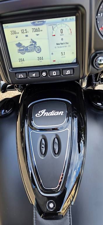 Indian Motorcycle Touring: INDIAN Roadmaster DarkHorse 116 – Gebraucht aus Môtiers NE von lud_ssd9 4