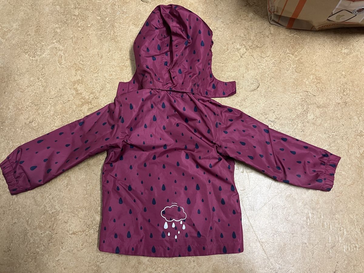 Giacche & Cappotti: Regenjacke Mädchen Grösse 86/92 – Usato da Uster venduto da remsi_benemsi 1