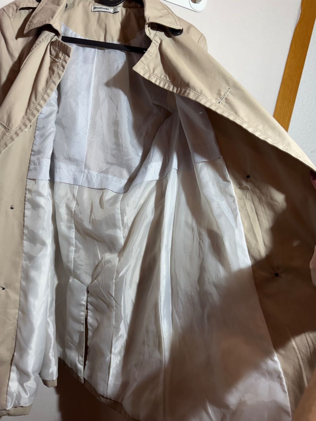 Stradivarius Cappotti: Schöner Trenchcoat von Stradivarius Gr. S – Usato da Grosswangen venduto da second_hand_dress 3