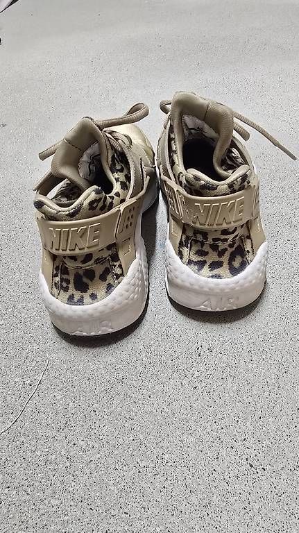 Scarpe per ragazzi: Nike Turnschuhe Gr. 37 – Usato da Wetzikon ZH venduto da MrsSulser88 1