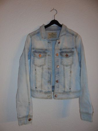 JEANS-JACKE VON ZARA GR. S