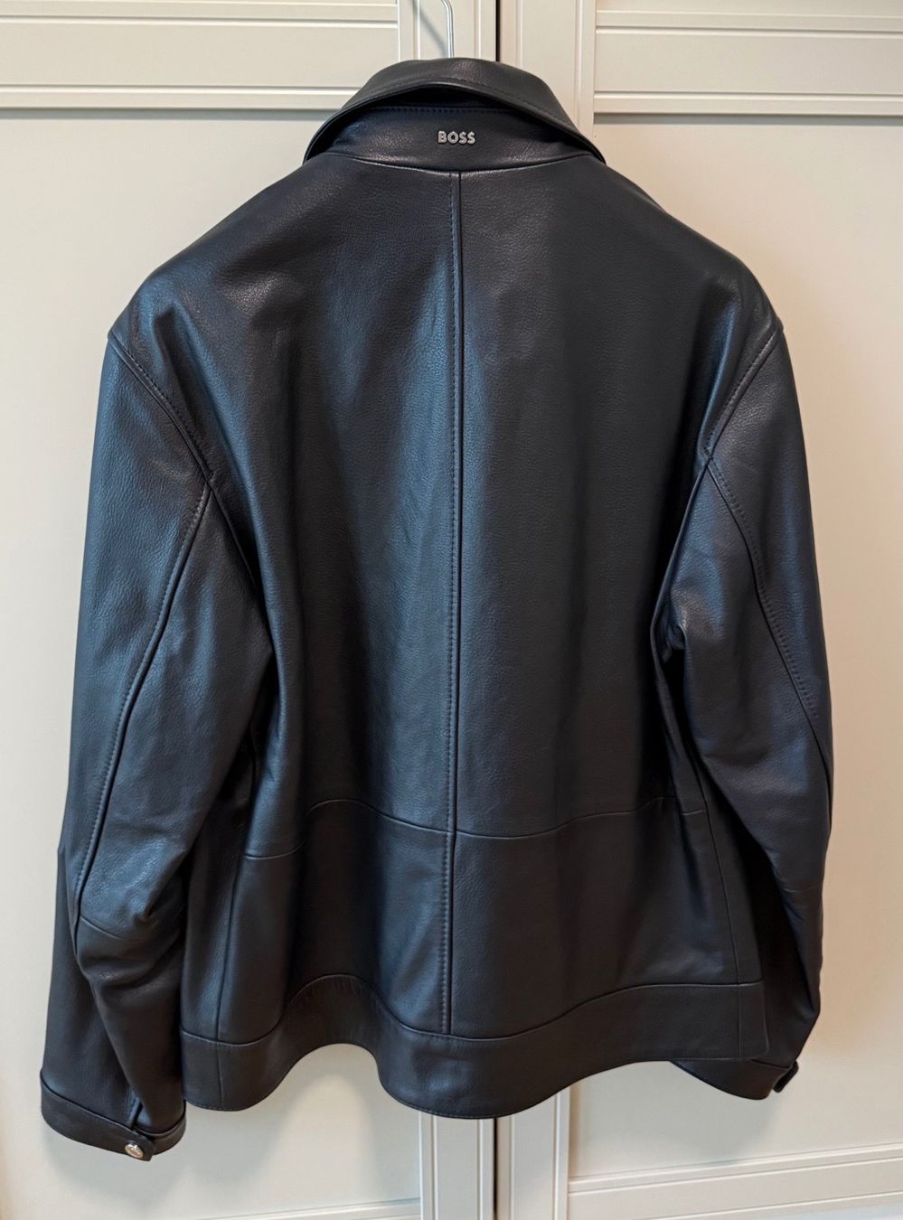 Hugo Boss Vestes: Hugo Boss Lederjacke – Neuf avec emballage d'origine à Chur par arlindo.c.silva 1