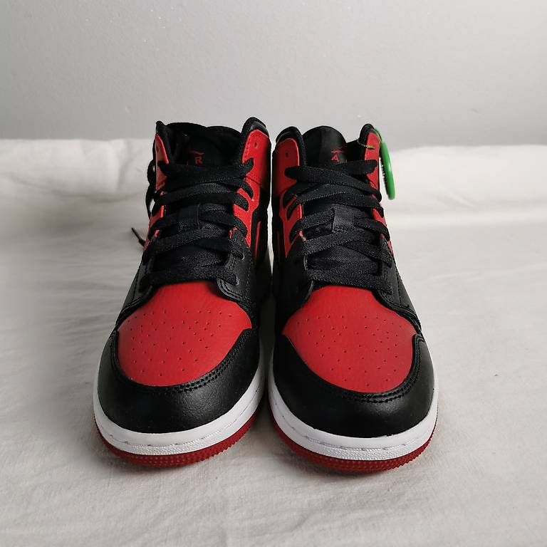 Nike Scarpe per ragazzi: Jordan 1 Mid - Nike – Nuovo e nell'imballaggio originale da Luzern venduto da LuzernerShop 1