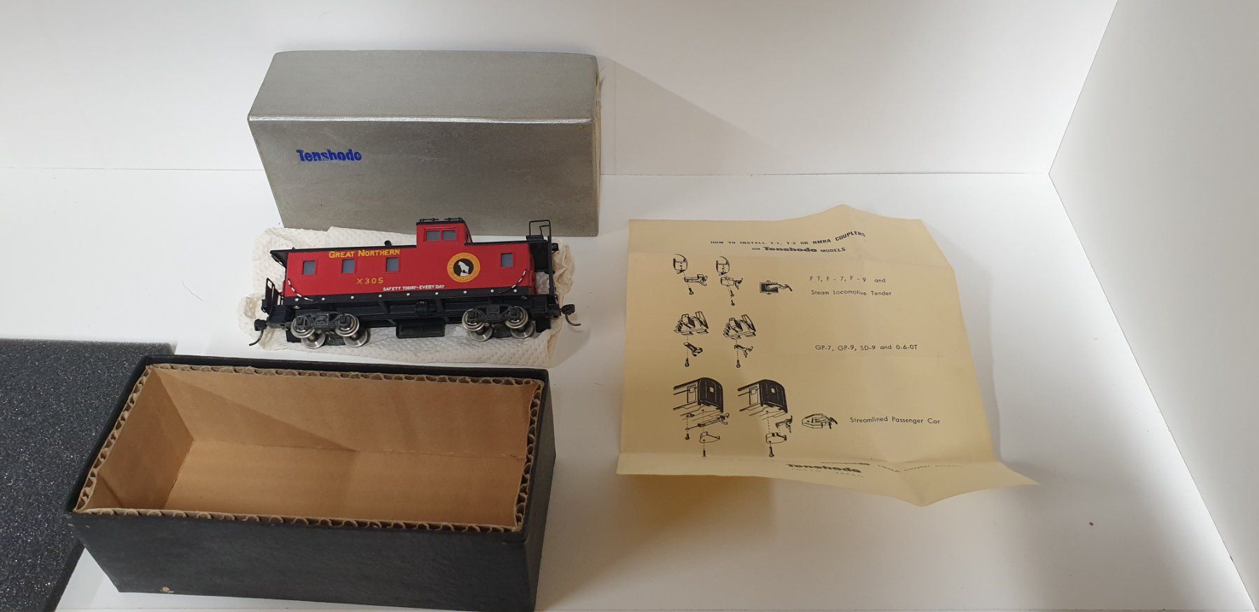 Modelleisenbahnen: Tenschodo Great Nothern Caboose  H0 – Gebraucht aus Neuenhof von ludovicco 7