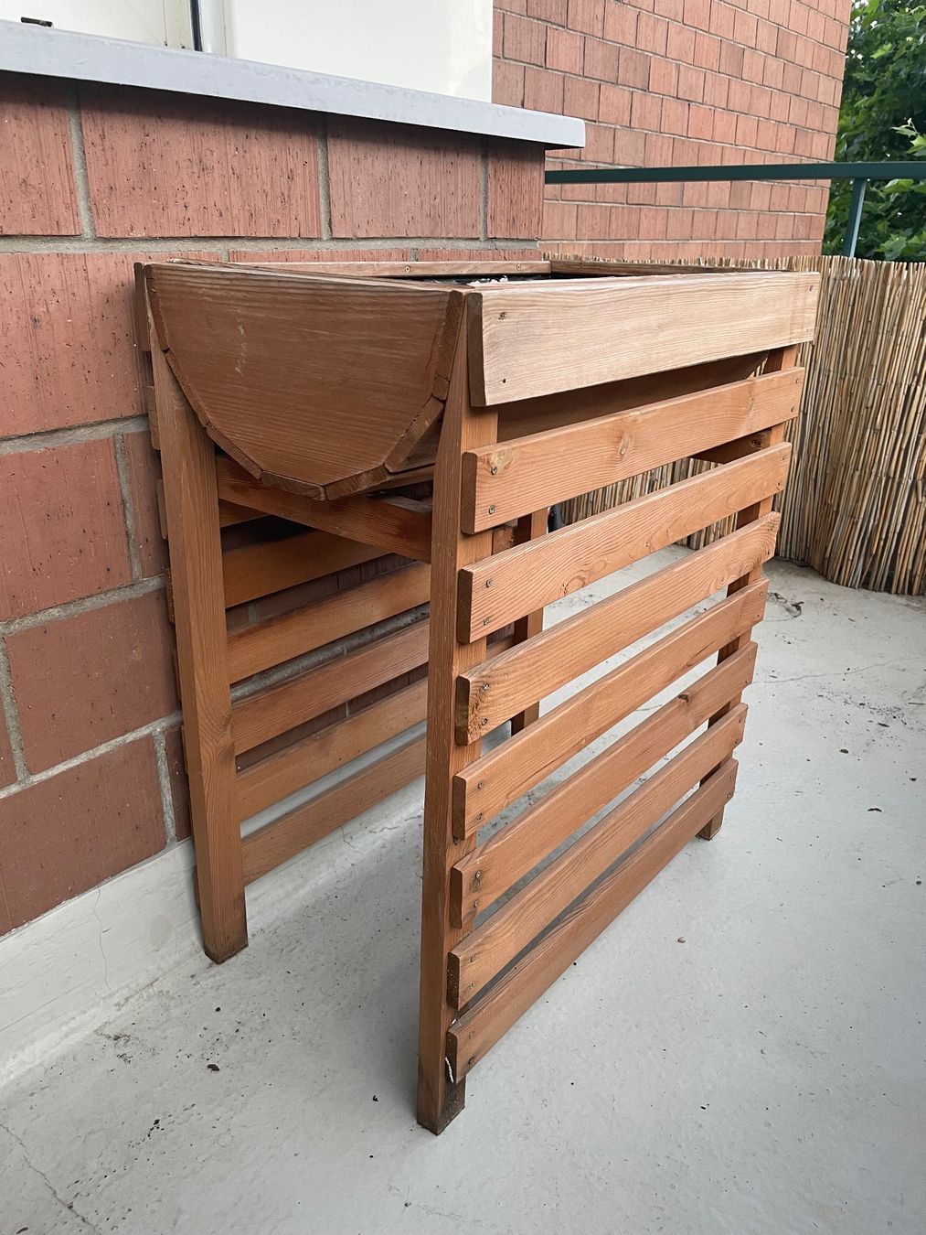 Pots de fleurs: Hochbeet aus Holz für Balkon oder Garten – D'occasion à Winterthur par nin_h9fk
