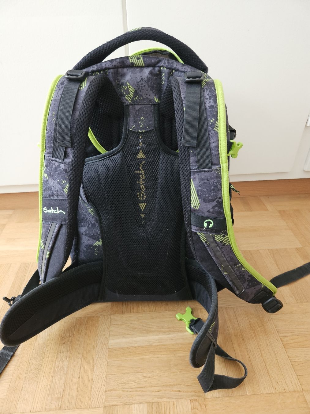 Satch Rucksäcke: Satch Schulrucksack Grün Schwarz – Gebraucht aus Bern von Valentin16 3