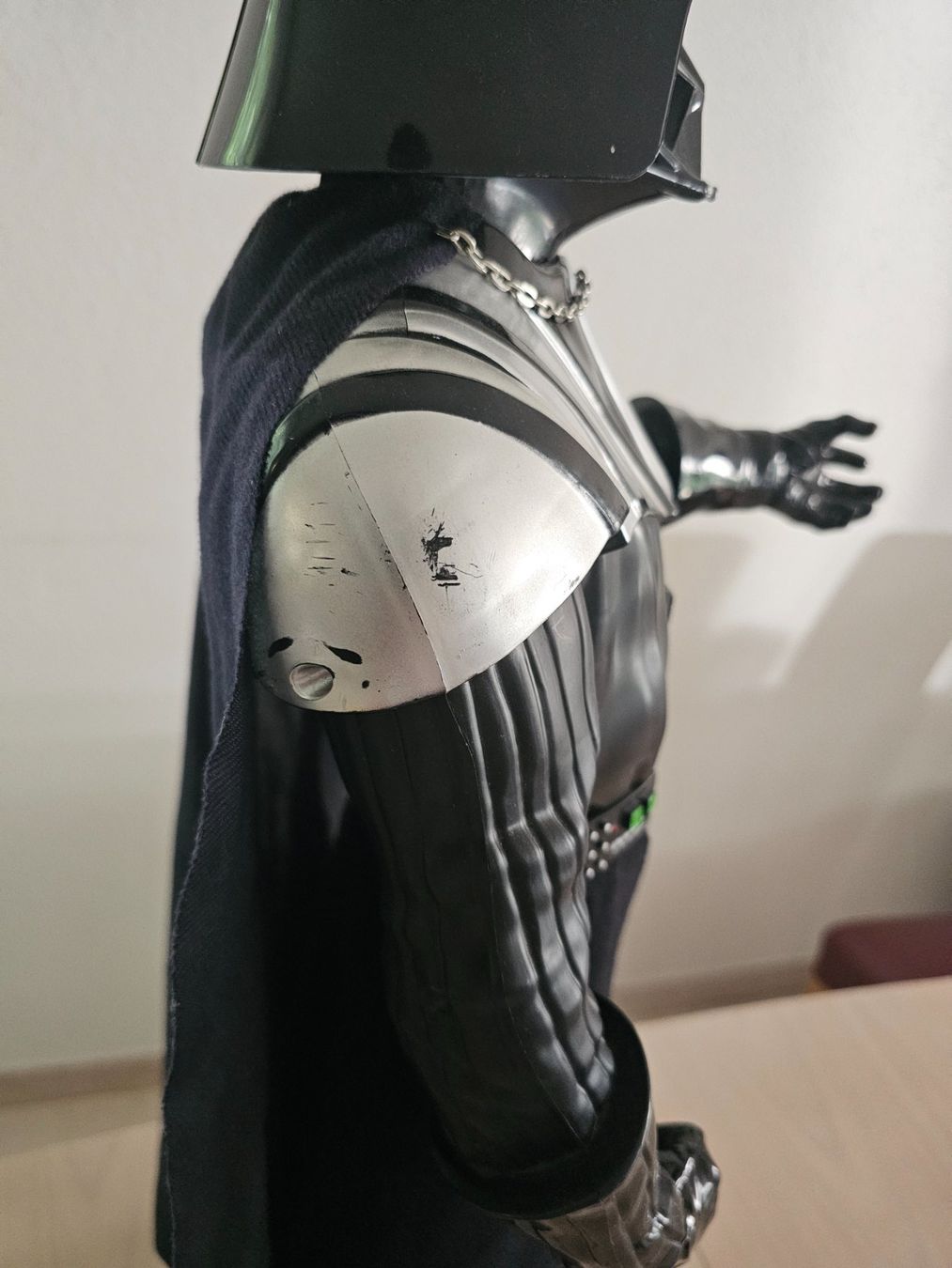 Star Wars Figurines: Star Wars Darth Vader Figur ca. 80cm gebraucht – D'occasion à Ehrendingen par flo_7z8d 2