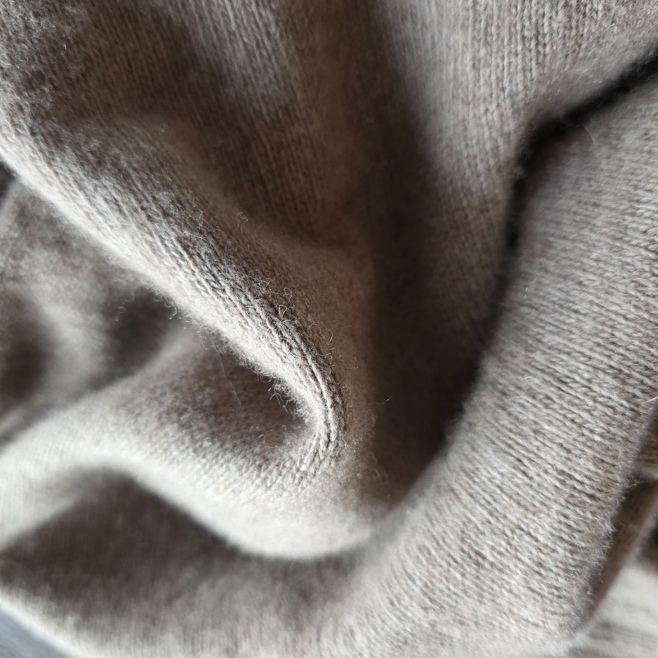 Paul Kehl Pullover & Sweatshirts: 🐸 PAUL KEHL TROYER M PULLOVER MIT KASCHMIR CHAMAUX – Gebraucht aus Môtier (Vully) von Frogs 9