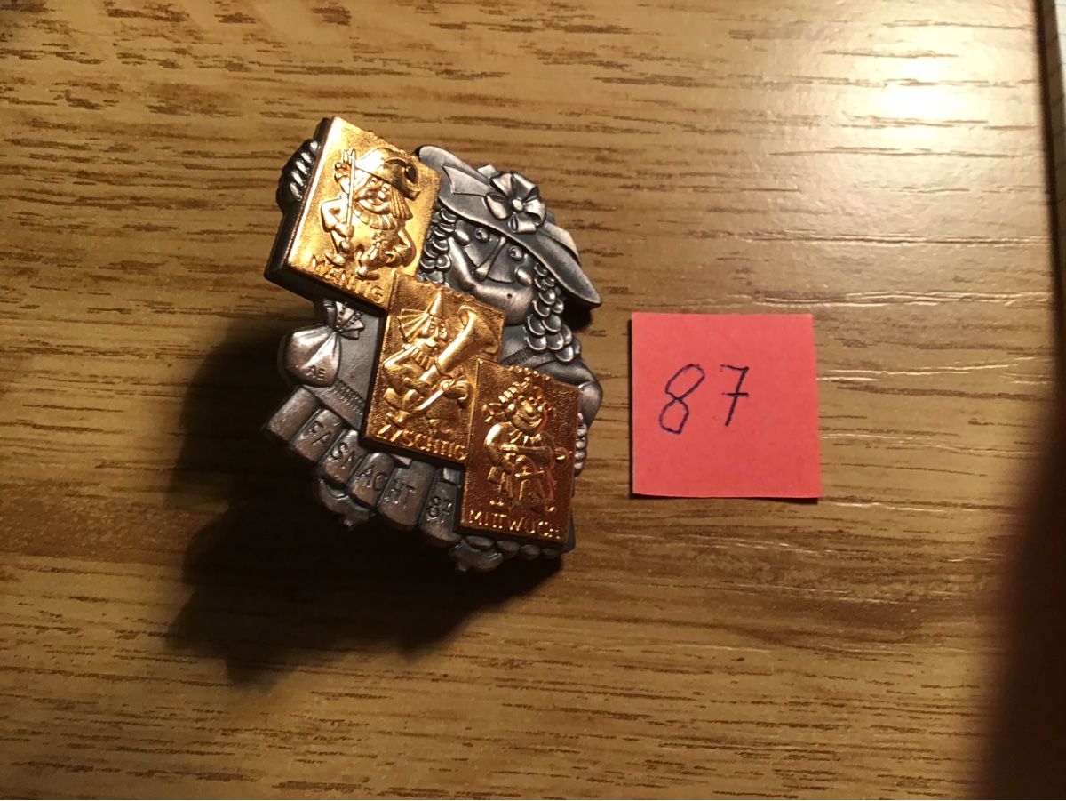 Basler Placchette & Badge: Goldplakette 1987 – Usato da Arlesheim venduto da printz01