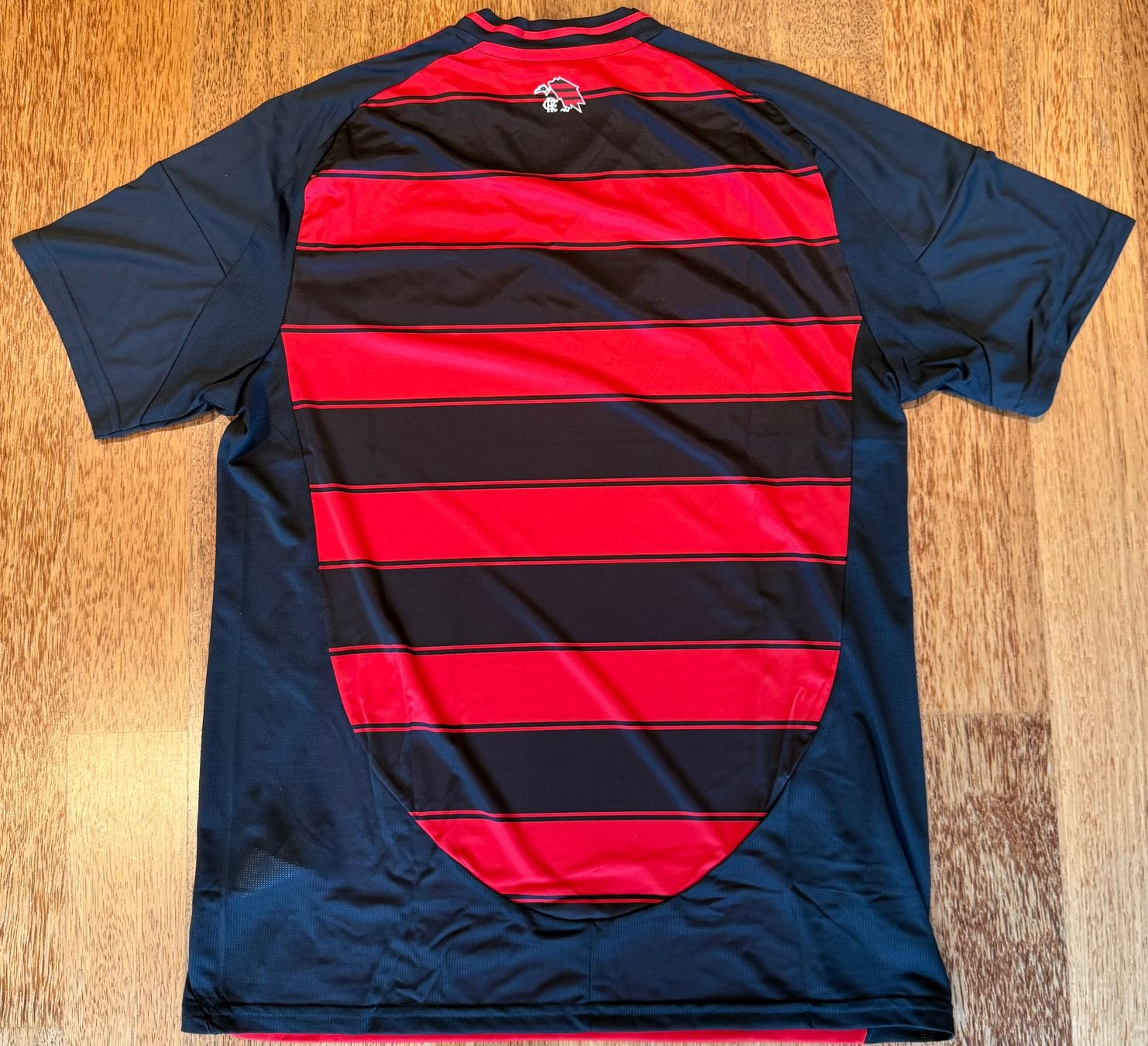 Adidas Canottiere & Pantaloni: Flamengo Home Shirt - Saison 2025 – Nuovo (secondo la descrizione) da Hermetschwil-Staffeln venduto da Beat131 1