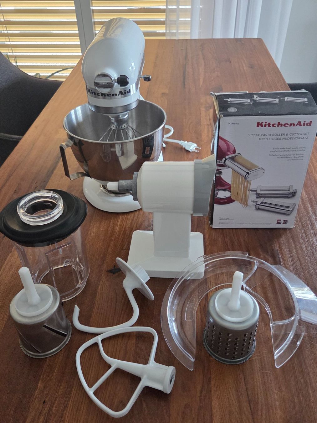 Kitchenaid Küchengeräte: Kitchen Aid Classic mit viel Zubehör – Gebraucht aus Benken SG von Schnife 1