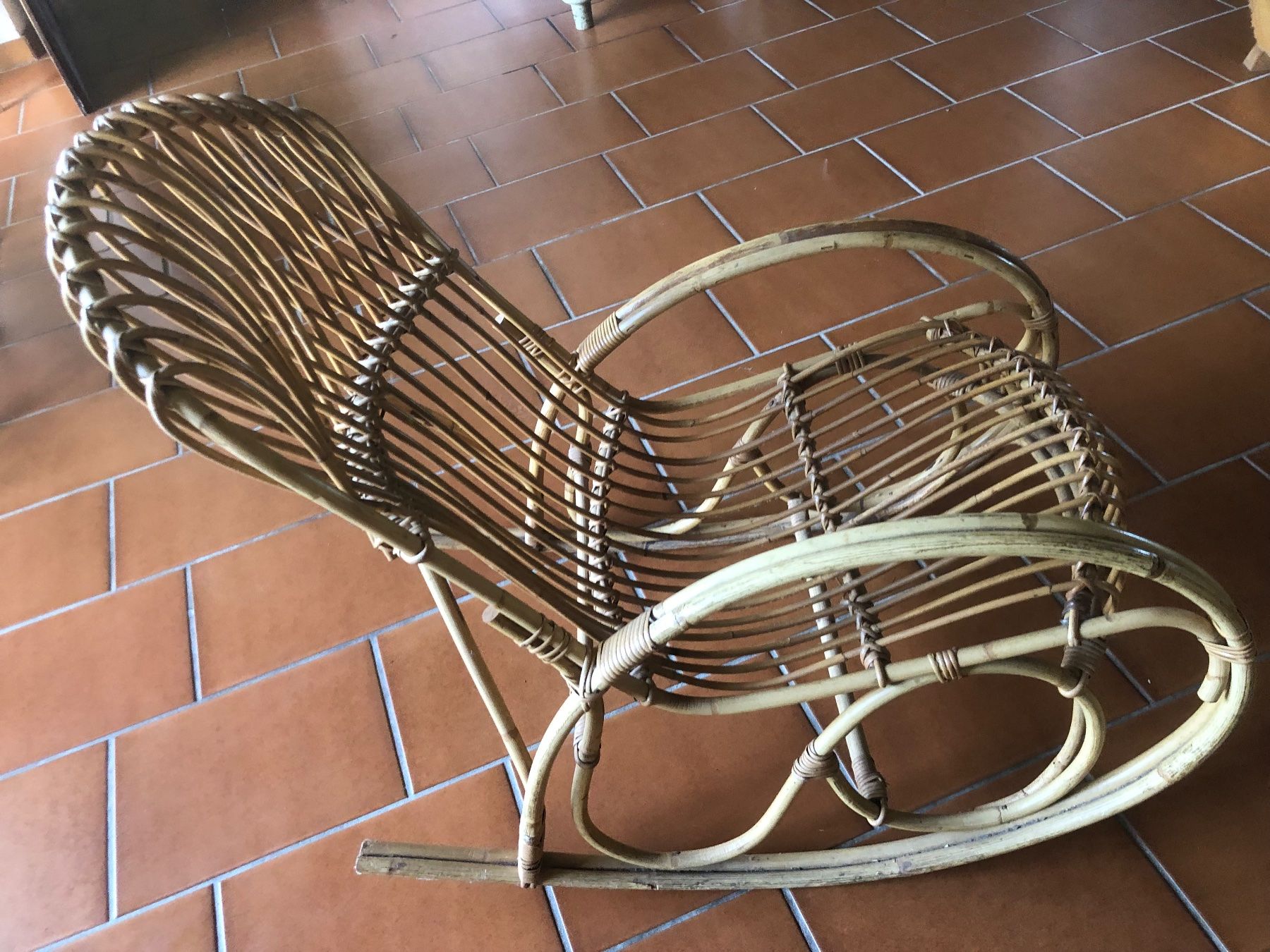 Sedie: Schaukelstuhl Bambus – Usato da Allschwil venduto da Betschart0 2