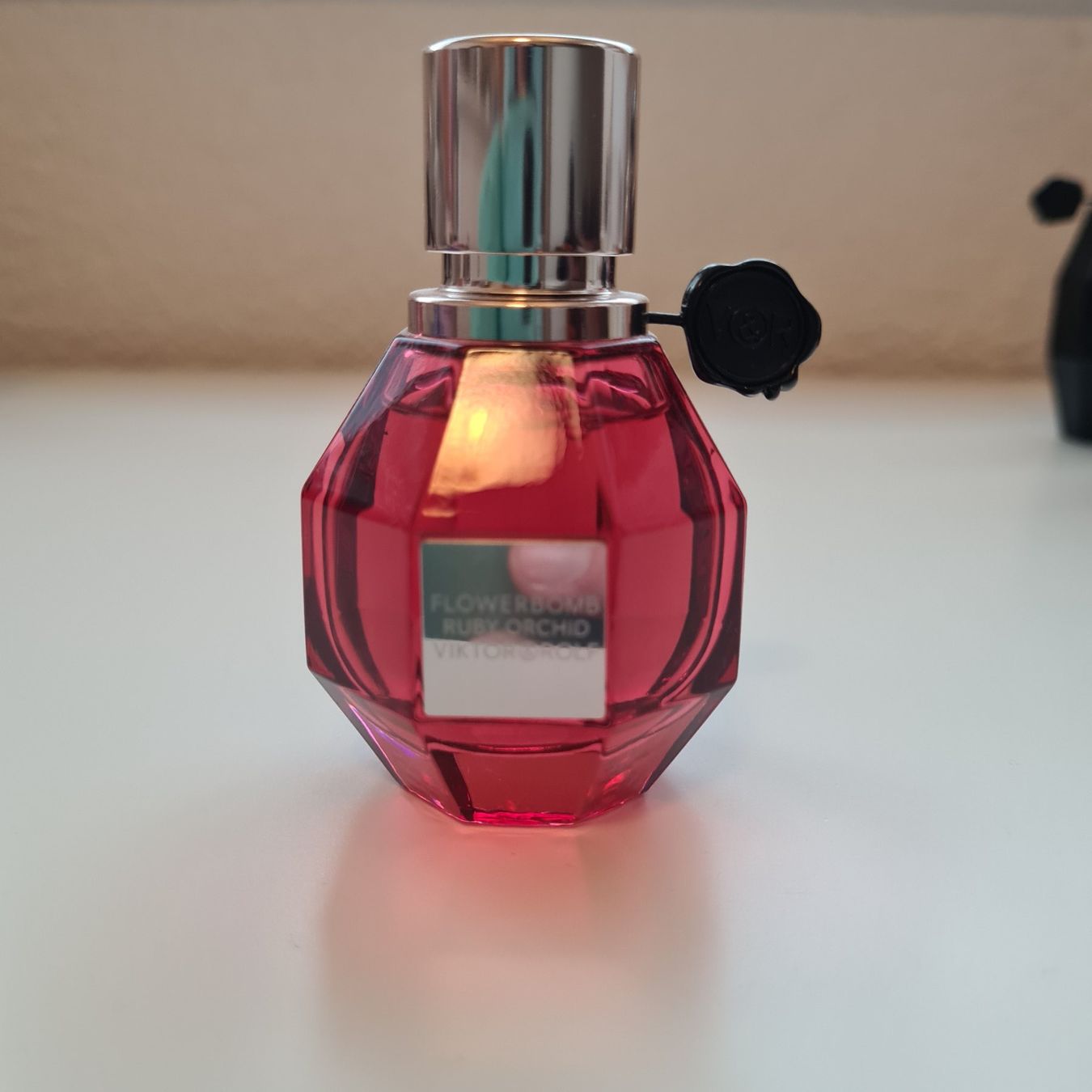 Profumi & Eau de Toilette: Flowerbomb Ruby Orchid 30ml Flakon – Usato da Oberlunkhofen venduto da Kupferhexe