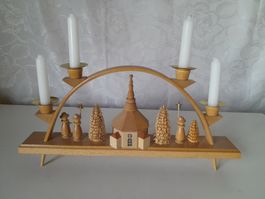 Erzgebirge Schwibbogen (Lichterbogen) aus Holz, mittel, 1992