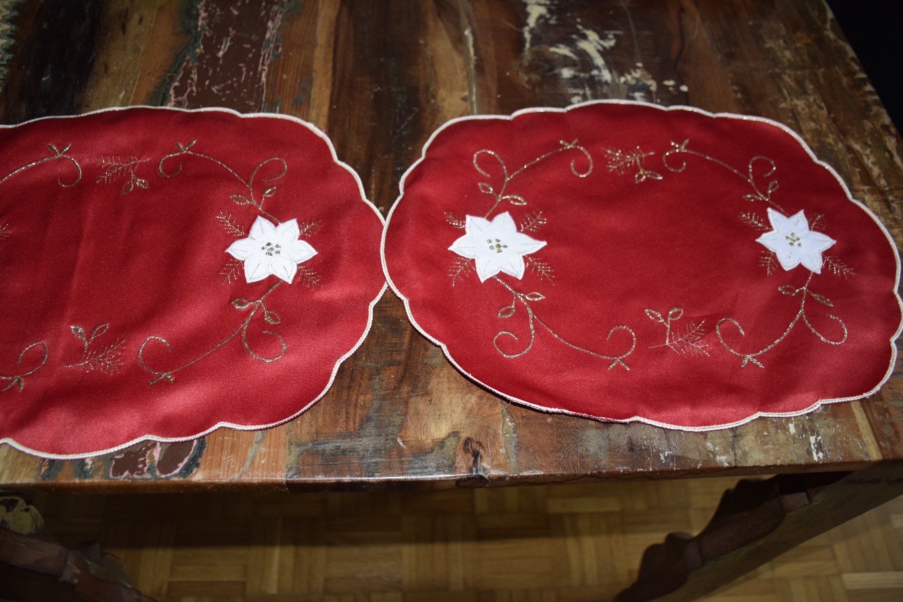 Set di tavolo e panche: 2 er Set Tischset oder Kl. Tischläufer 39 x 29 cm – Usato da Wetzikon ZH venduto da Wetzicardo25 1