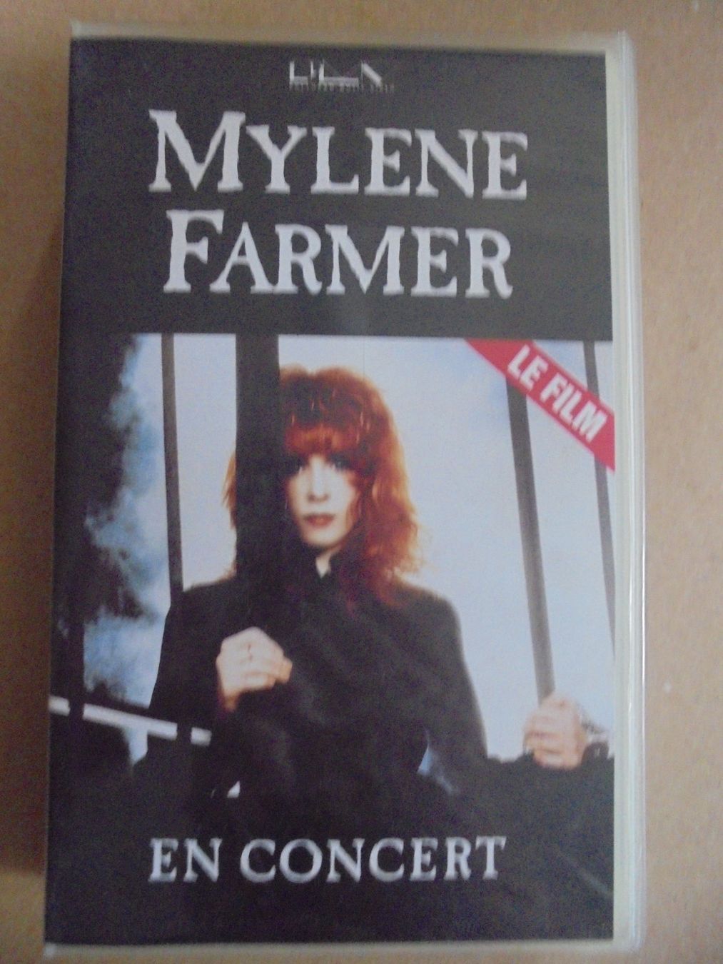 Tutti i VHS: Mylène FARMER " En Concert " rare VHS 1990 – Usato da Crissier venduto da Promopost