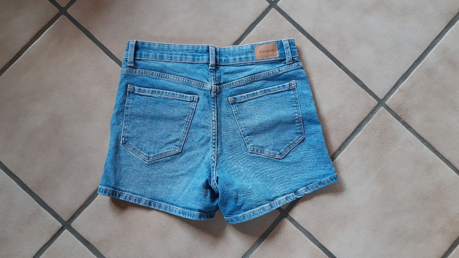 Pull&Bear Jeans: Jeans Hotpants – Nuovo (secondo la descrizione) da Innerthal venduto da System_of_a_down 1