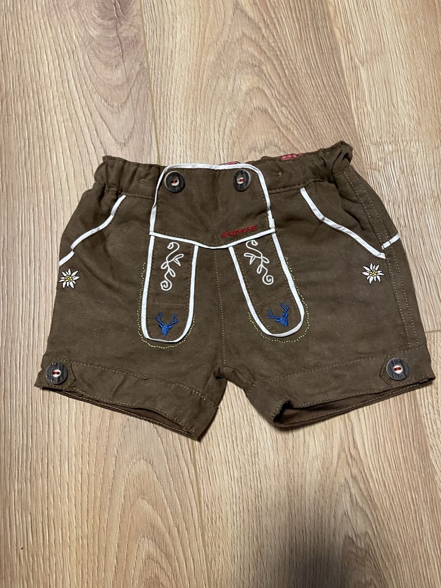 Pantalons: Kurze Lederhose Grösse 92 Top Zustand – Neuf (Voir description) à Reinach BL par sake08-2008