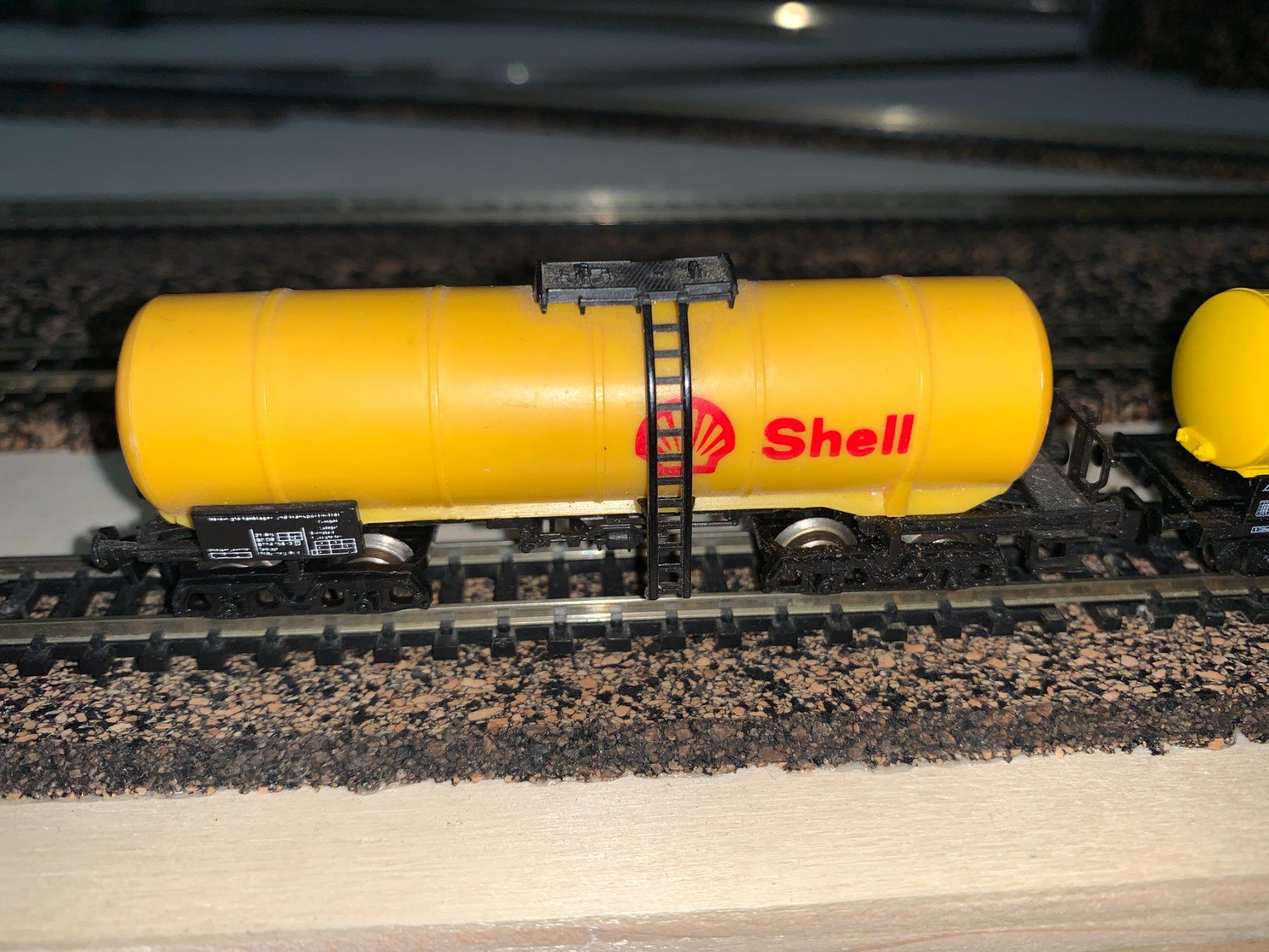 Modelleisenbahnen: 2 Kesselwagen Spur n – Gebraucht aus Belp von capowiga 1