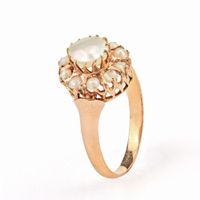 Antiker Ring aus Roségold und Perlen