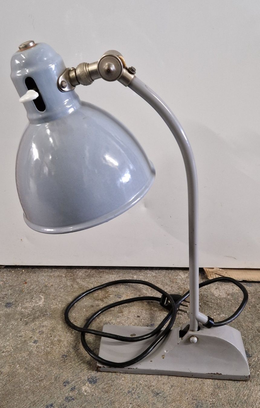 Schweizer Armee Lampade: ALTE INDUSTRIE BÜROLAMPE – Usato da Bilten venduto da Mic2022 2