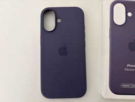 iPhone 17 Silikon Case lila