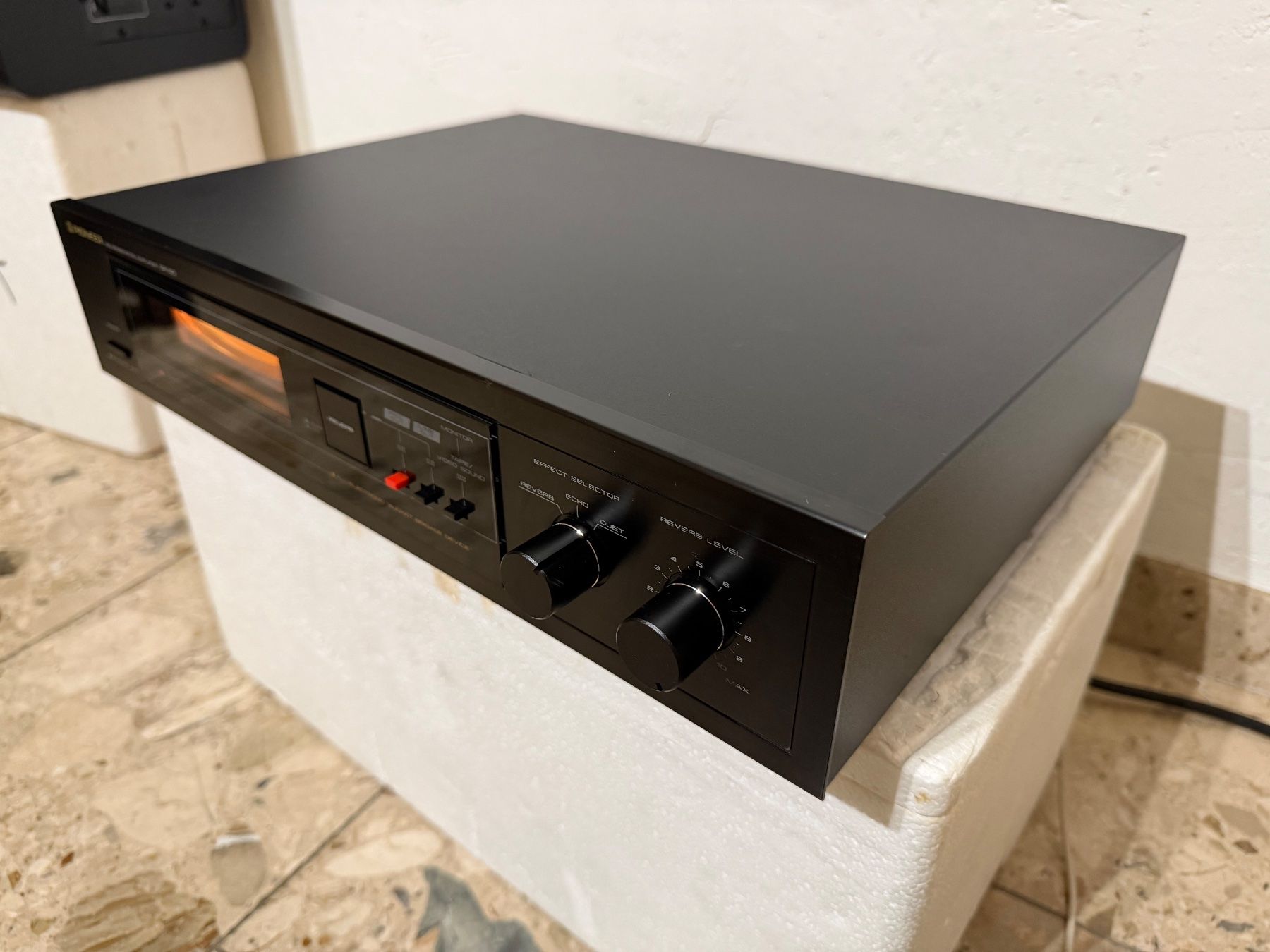 Pioneer Amplificatori: Pioneer SR-60 in schwarz – Usato da Plan-Les-Ouates venduto da Shocc 1