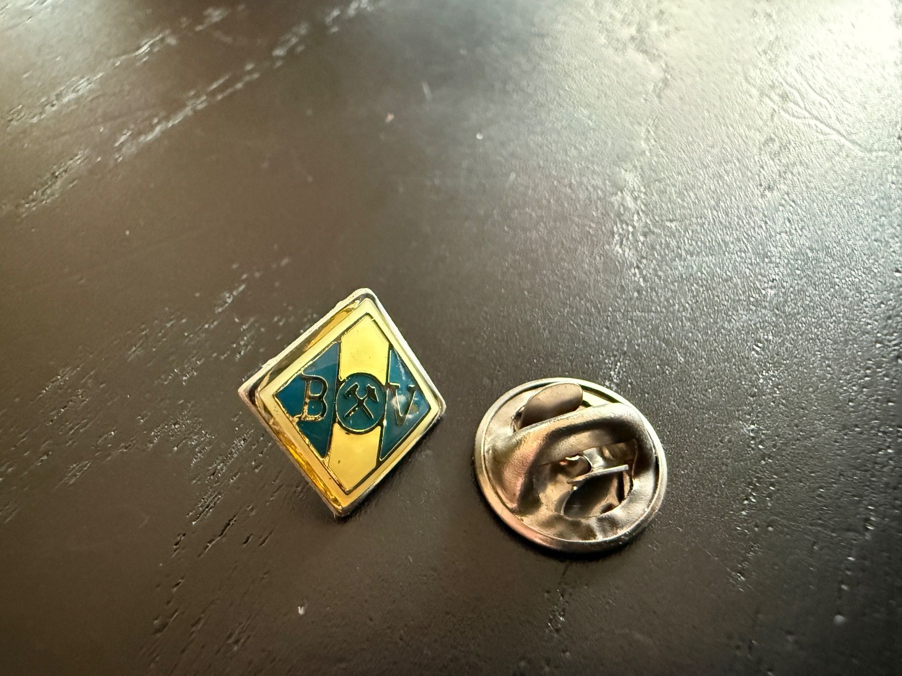 Placchette & Badge: Alte seltene Brosche BOV, Sammlerstück – Usato da Erstfeld venduto da Mario_boe0