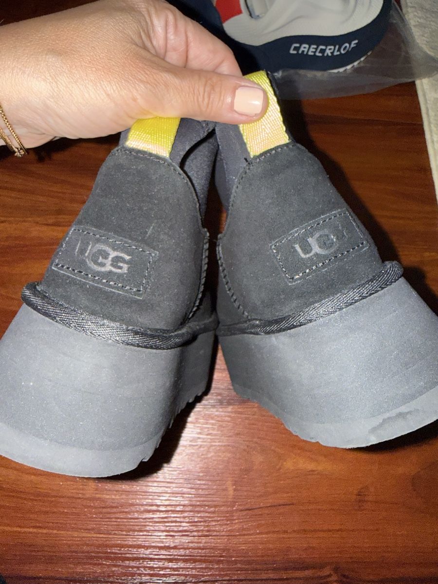 Ugg Damenschuhe: Ugg Grösse 37 neu – Neu (gemäss Beschreibung) aus Luzern von chevy7779 2