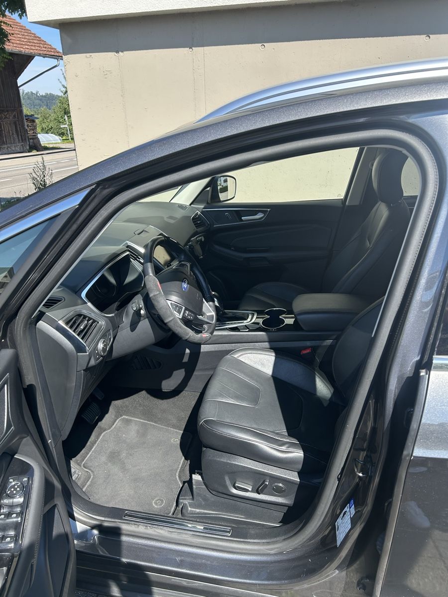 Ford Autos: Ford S-Max 2.0TDCI 4x4 – Gebraucht aus Henau von terrible 5