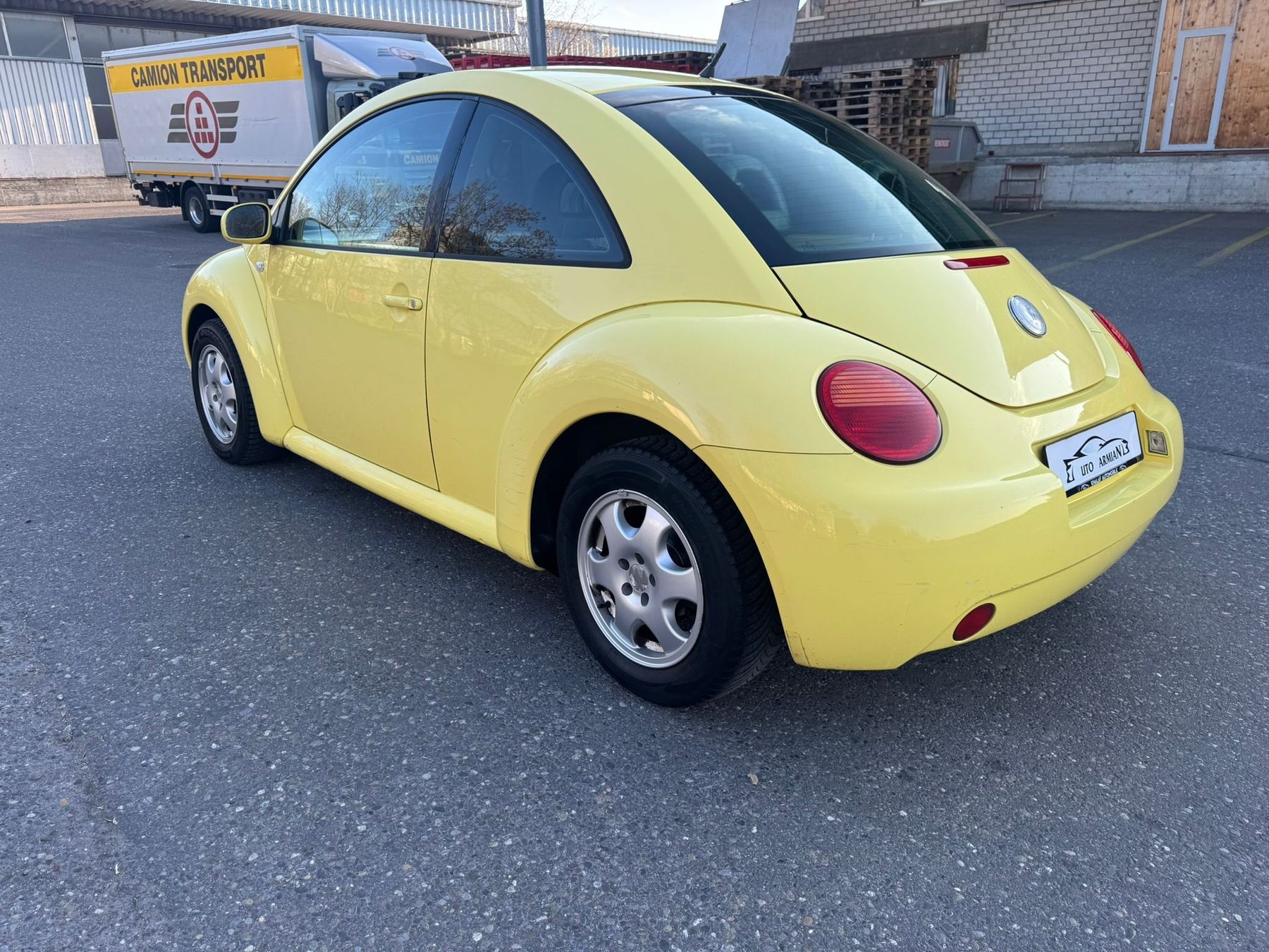 VW Automobili: VW Beetle 1.8T – Usato da Rümlang venduto da garmian 2