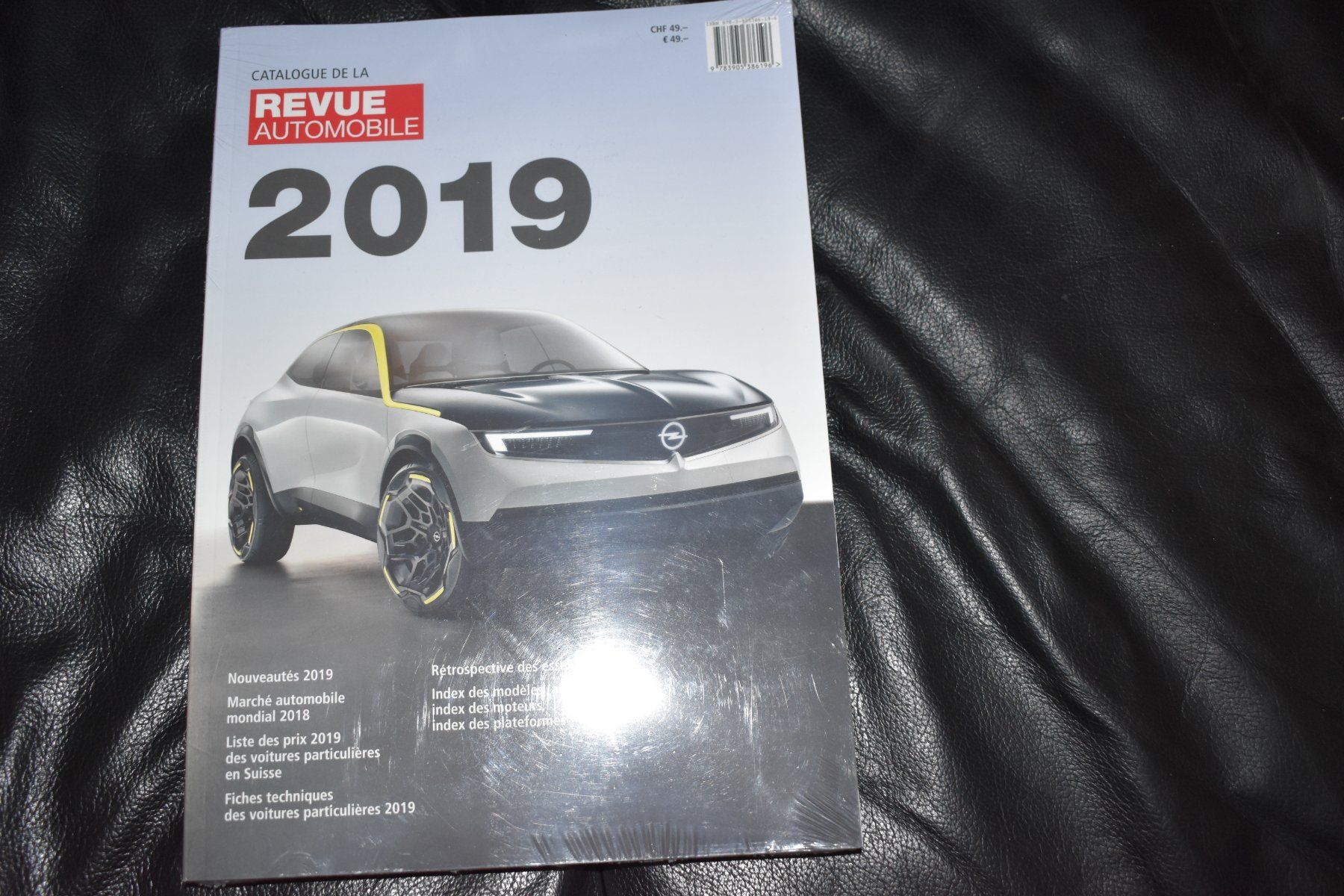 Libri: Catalogue Revue Automobile 2019 – Nuovo e nell'imballaggio originale da Le Locle venduto da skycomputer