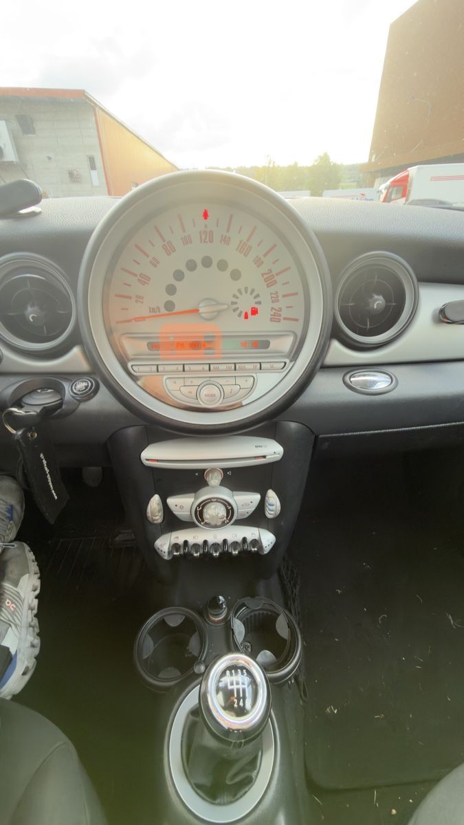 Mini Autos: Mini One – D'occasion à Burg AG par Rl-2390 7