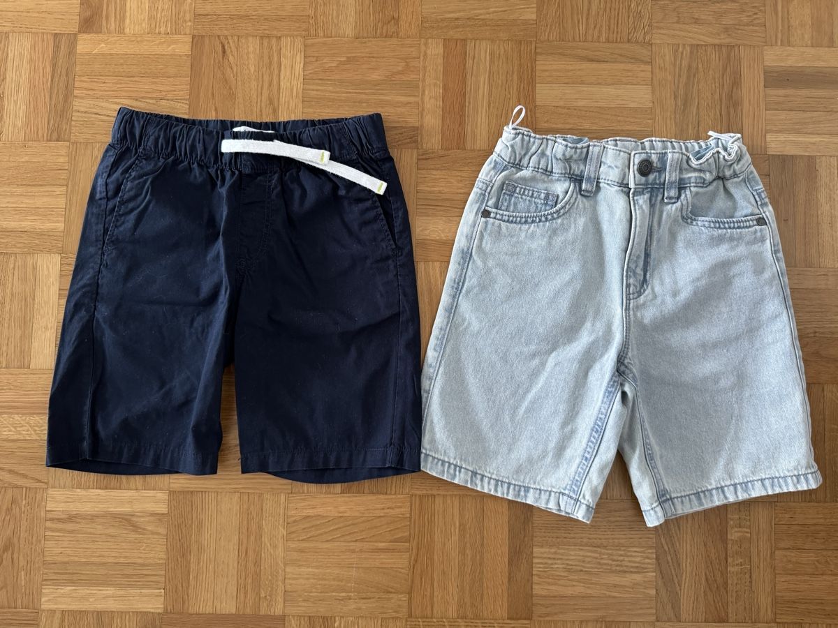 Pantalons: Kinder Shorts Grosse 116 – D'occasion à Zürich par zd_1965