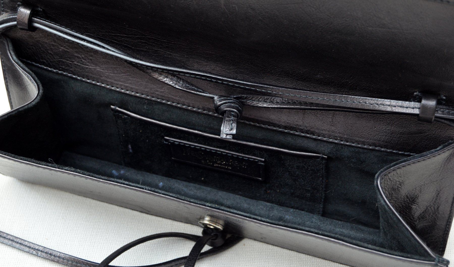 Saint Laurent Sacs femmes: Yves Saint Laurent Tasche / Sac – D'occasion à Collonges par Auganien 8