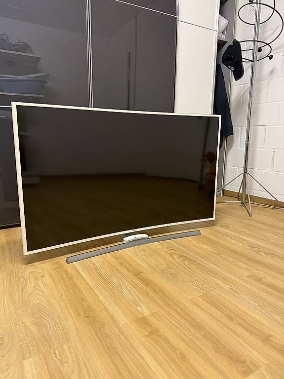 Fernseher: Samsung Curved TV 55" – Gebraucht aus Pieterlen von bse_96hf
