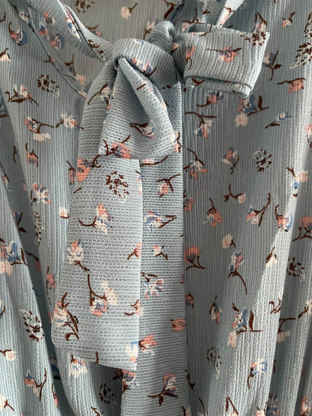 Kleider: Sommerliches Midikleid, Gr.M, hellblau mit Blumen – Gebraucht aus Rheineck von FGeissler 2