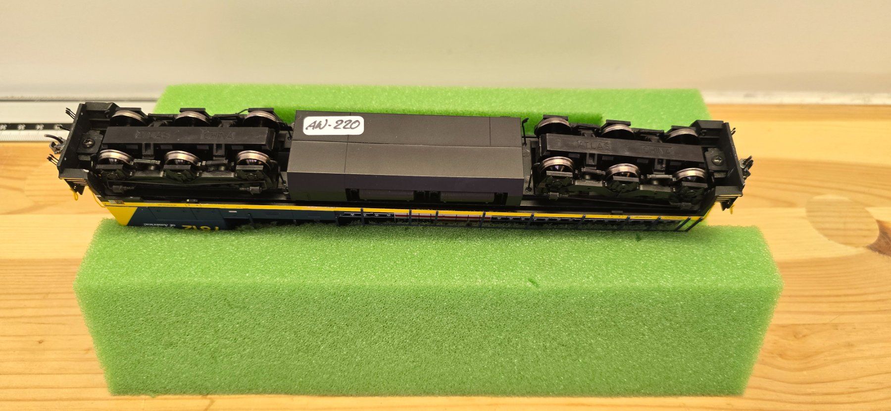 Modelleisenbahnen: Atlas Master 7693 Dash 8‑40CW – Neu (gemäss Beschreibung) aus Büsserach von ModellbahnDepot 7