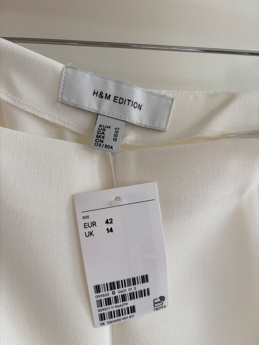 H&M Completi, tute sportive e funzionali: Set mit Pailletten - H&M Edition – Nuovo e nell'imballaggio originale da Niederrohrdorf venduto da Madoqua 8