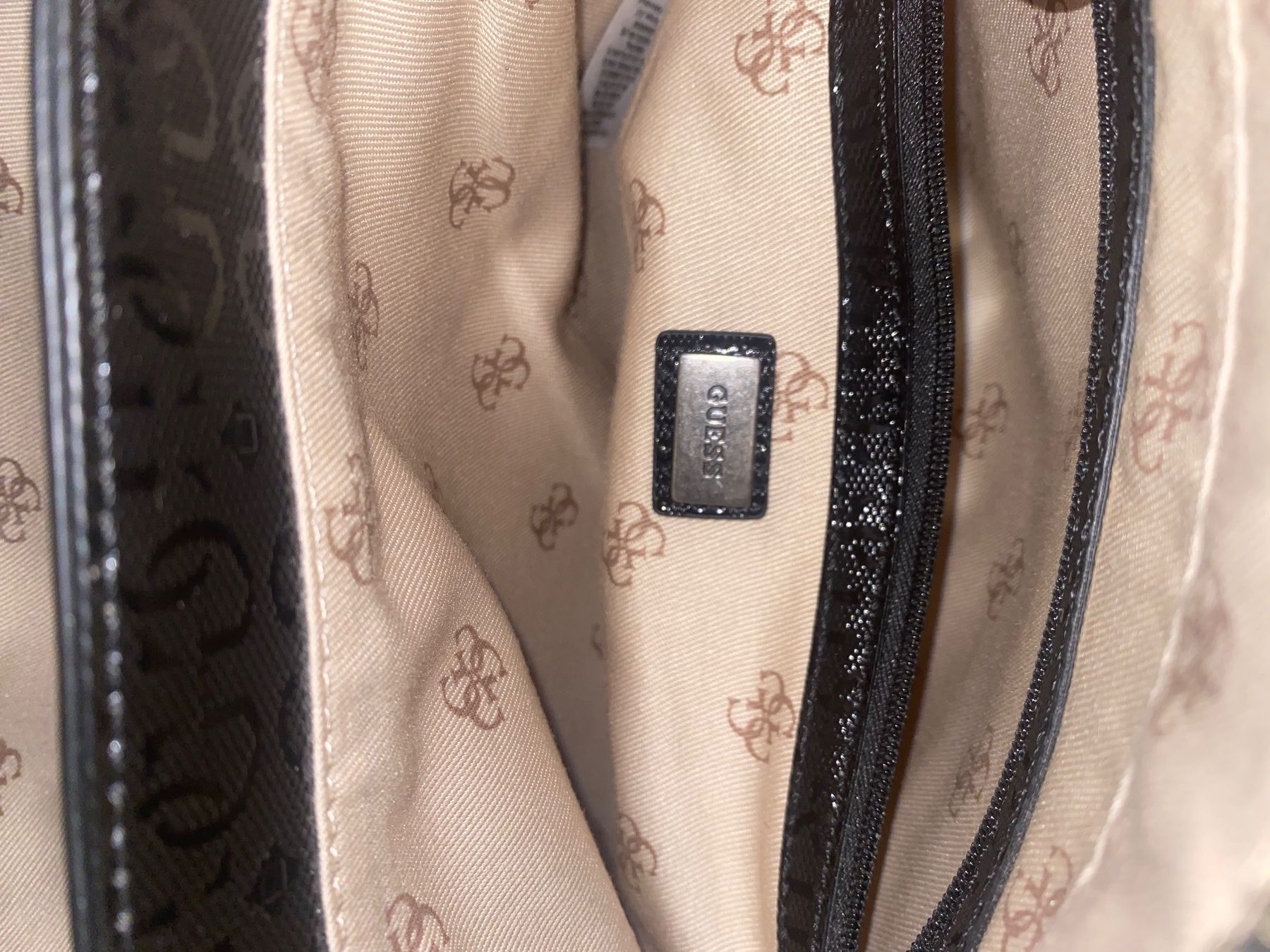 Guess Borse da donna: Guess Handtasche – Usato da Schlieren venduto da Sunshines 2